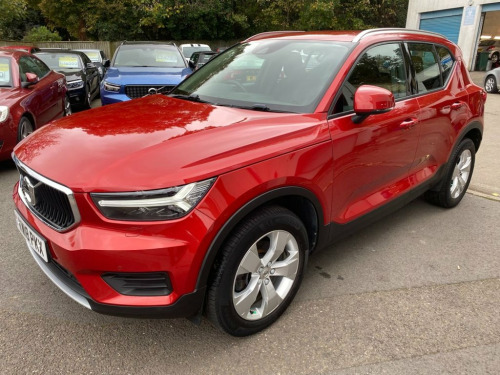 Volvo XC40  2.0 T4 Momentum SUV 5dr Petrol Auto AWD Euro 6 (s/