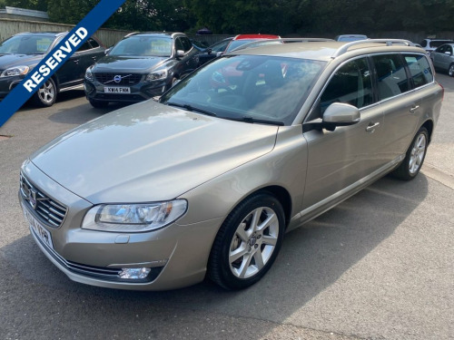 Volvo V70  2.4 D5 SE Lux Estate 5dr Diesel Geartronic Euro 5 
