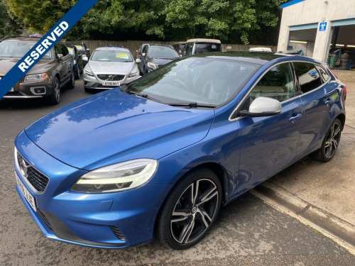 Volvo V40  2.0 T3 R-Design Pro Hatchback 5dr Petrol Manual Eu