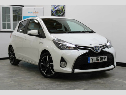 Toyota Yaris  1.5 Hybrid Design 5dr CVT