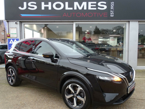 Nissan Qashqai  1.3 DiG-T MH N-Connecta 5dr