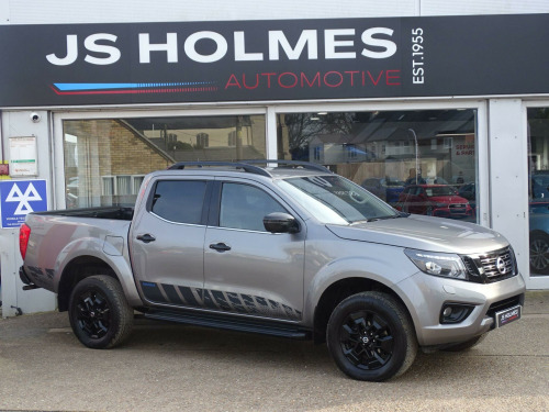 Nissan Navara  Double Cab Pick Up N-Guard 2.3dCi 190 TT 4WD Auto