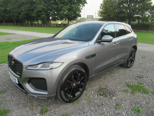 Jaguar F-PACE  2.0 D200 R-Dynamic SE 5dr Auto AWD