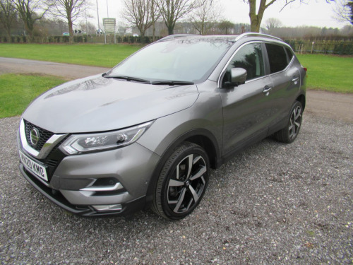 Nissan Qashqai  1.3 DiG-T 160 Tekna 5dr