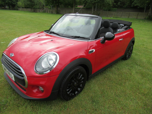 MINI Convertible  1.5 Cooper 2dr