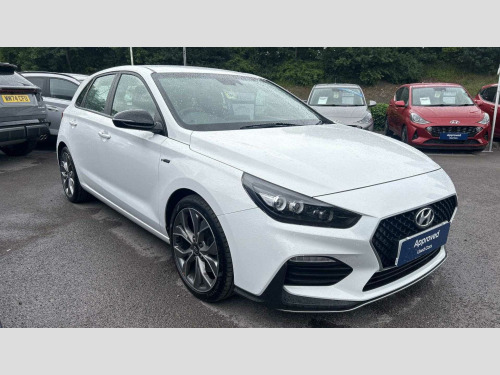 Hyundai i30  N Line + 1.4 T-GDi 140PS Manual