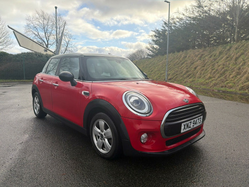 MINI Hatch  1.5 Cooper Steptronic Euro 6 (s/s) 5dr 