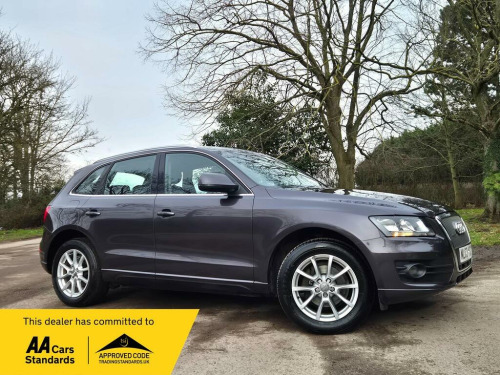 Audi Q5  2.0 TDI SE S Tronic quattro Euro 5 (s/s) 5dr 