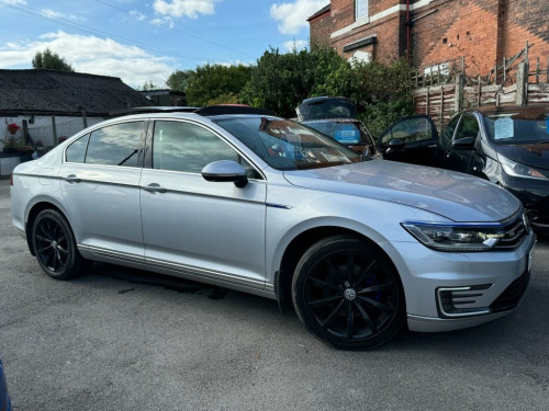 Volkswagen Passat  1.4 GTE ADVANCE 4d 156 BHP