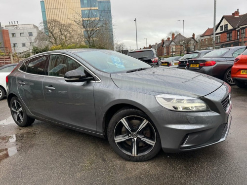 Volvo V40  1.5 T3 R-Design Edition Hatchback 5dr Petrol Auto 