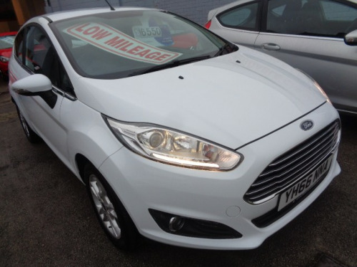 Ford Fiesta  1.25 82 Zetec 3dr YH66NNA