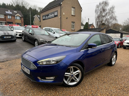 Ford Focus  1.0T EcoBoost Titanium Hatchback 5dr Petrol Manual