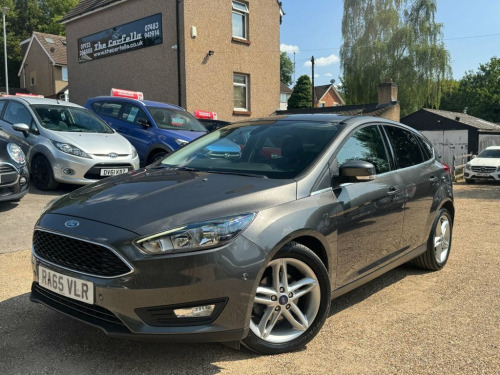 Ford Focus  1.0T EcoBoost Zetec Hatchback 5dr Petrol Manual Eu