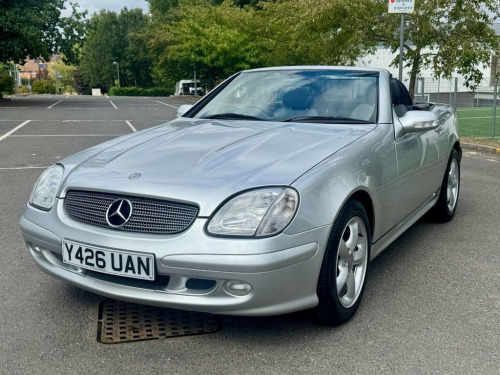 Mercedes-Benz SLK SLK320 3.2 SLK320 Convertible 2dr Petrol Automatic (254 g