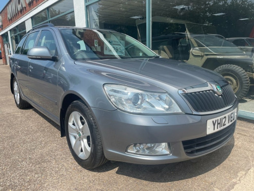 Skoda Octavia  1.6 TDI Elegance Estate 5dr Diesel Manual Euro 5 (