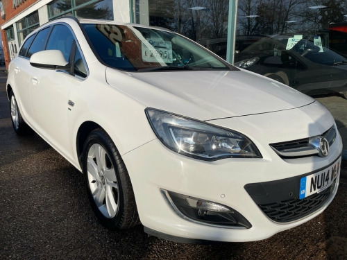 Vauxhall Astra  2.0 CDTi SRi Sports Tourer 5dr Diesel Manual Euro  
