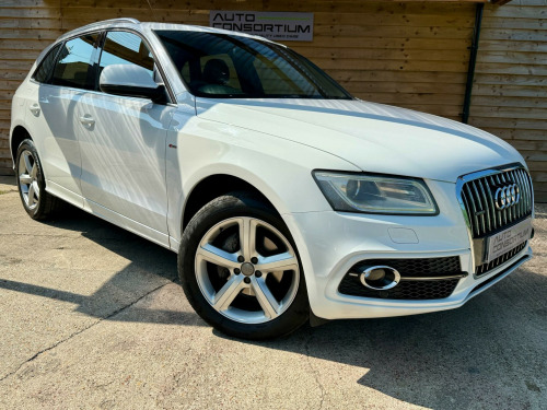 Audi Q5  2.0T FSI Quattro S Line 5dr Tip Auto