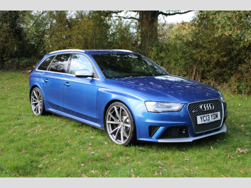 Audi RS4 Saloon  4.2 FSI V8