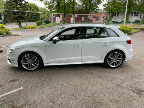 Audi A3  2.0 S3 SPORTBACK QUATTRO 5d 296 BHP 1 LADY OWNER F