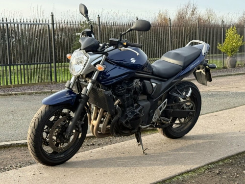 Suzuki GSF  656 GSF 650 /*