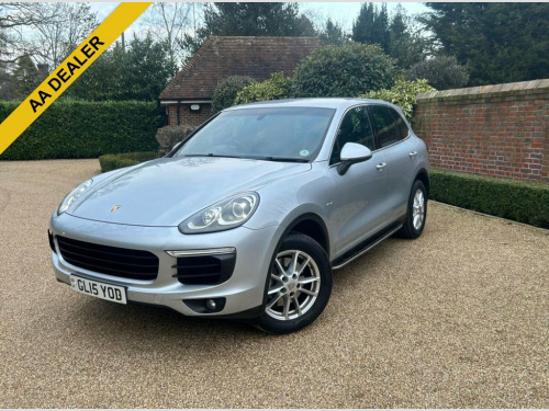 Porsche Cayenne  3.0 TD V6 SUV 5dr Diesel TiptronicS 4WD Euro 6 (s/