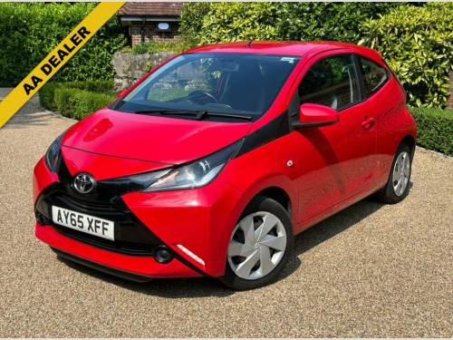 Toyota AYGO  1.0 VVT-i x-play Hatchback 3dr Petrol Manual Euro 