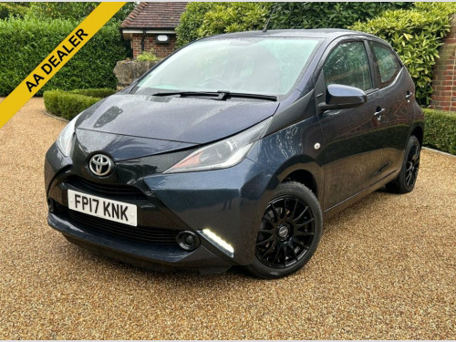 Toyota AYGO  1.0 VVT-i x-play Hatchback 5dr Petrol x-shift Euro