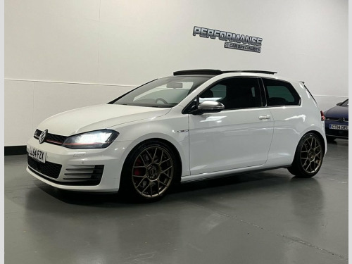 Volkswagen Golf  2.0 GTI PERFORMANCE 3d 227 BHP