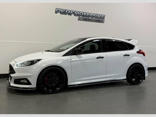 Ford Focus  2.0 TDCi ST-2 Hatchback 5dr Diesel Manual Euro 6 (