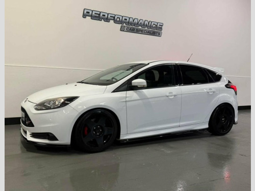 Ford Focus  2.0T EcoBoost ST-2 Hatchback 5dr Petrol Manual Eur 