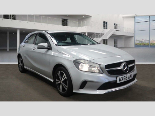 Mercedes-Benz A-Class A180 1.6 A180 SE 7G-DCT Euro 6 (s/s) 5dr