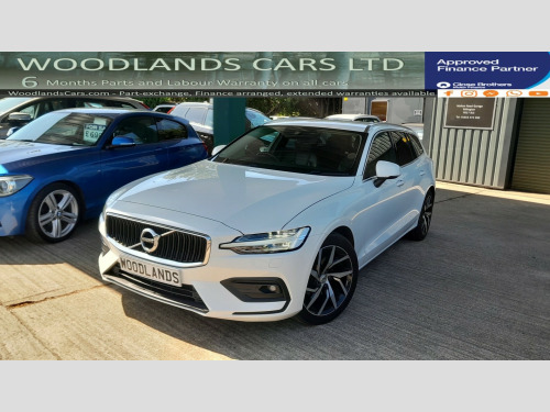 Volvo V60 D4 MOMENTUM PRO 5-Door