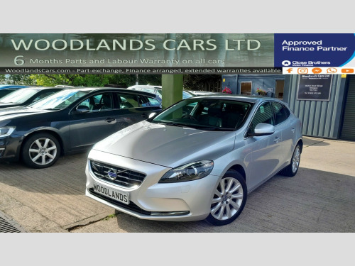 Volvo V40  2.0 D3 SE Lux Nav Hatchback 5dr Diesel Manual Euro 5 (s/s) (150 ps)