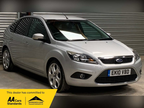 Ford Focus  2.0 Titanium 5dr