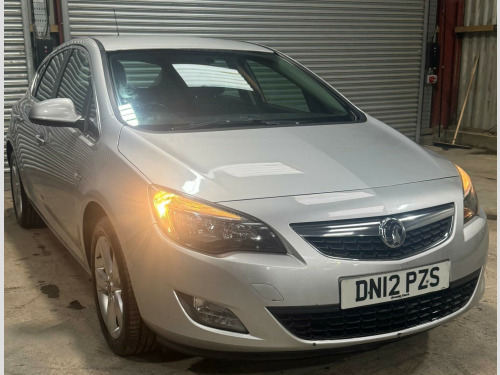 Vauxhall Astra  1.4 16v SRi Euro 5 5dr