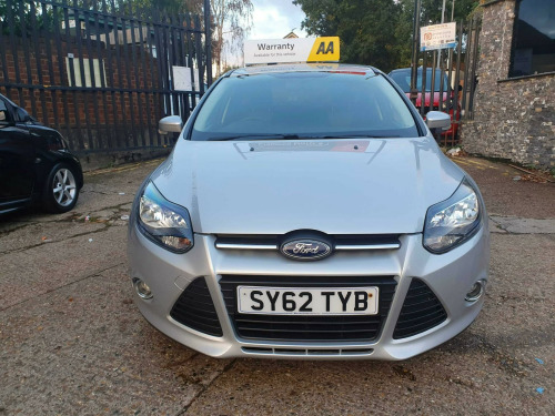 Ford Focus  1.0T EcoBoost Zetec Euro 5 (s/s) 5dr