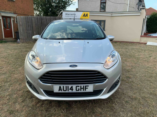 Ford Fiesta  1.0T EcoBoost Zetec Euro 5 (s/s) 5dr