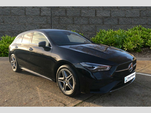 Mercedes-Benz CLA  1.3 CLA250e 15.6kWh AMG Line (Executive) Shooting  