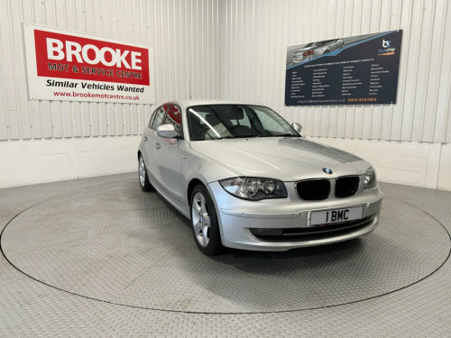 BMW 1 Series  2.0 116i Sport Euro 5 5dr