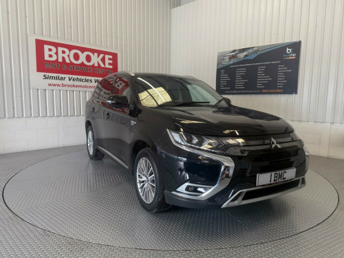 Mitsubishi Outlander  2.4h TwinMotor 13.8kWh 4h CVT 4WD Euro 6 (s/s) 5dr