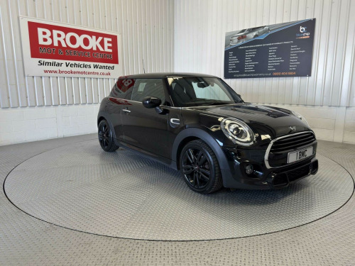 MINI Hatch  1.5 Cooper Sport Euro 6 (s/s) 3dr
