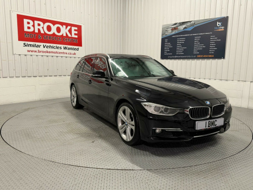 BMW 3 Series  3.0 330d Luxury Touring Auto Euro 5 (s/s) 5dr