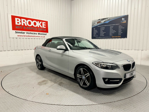 BMW 2 Series  2.0 220i Sport Euro 6 (s/s) 2dr 