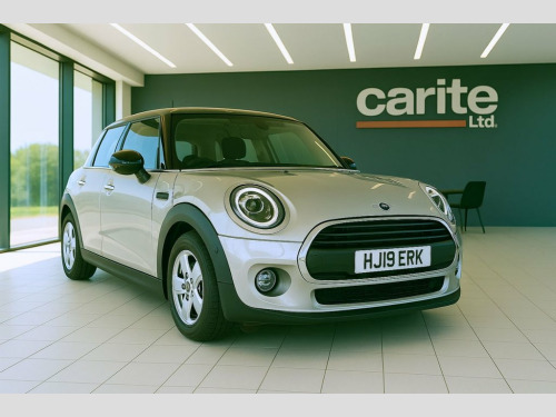 MINI Hatch  1.5 Cooper Classic Hatchback 5dr Petrol Manual Eur