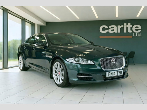 Jaguar XJ  3.0d V6 Luxury Saloon 4dr Diesel Auto Euro 5 (s/s) 