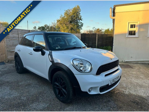 MINI Countryman  2.0 Cooper SD SUV 5dr Diesel Auto Euro 5 (143 ps)