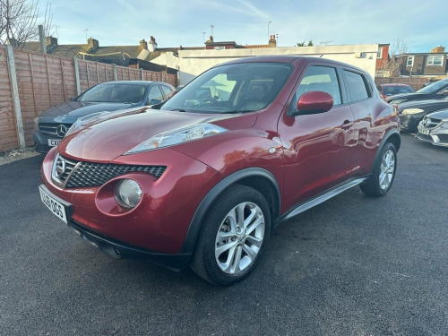 Nissan Juke  1.6 Tekna SUV 5dr Petrol CVT Euro 5 (117 ps)