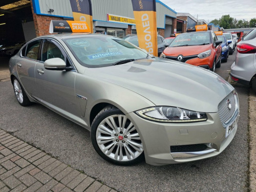 Jaguar XF  2.2d Premium Luxury Saloon 4dr Diesel Auto Euro 5 