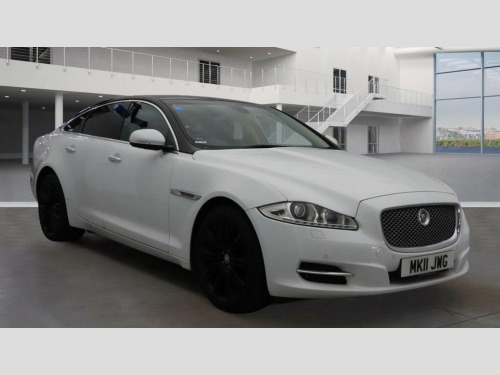 Jaguar XJ  3.0d V6 Portfolio Saloon 4dr Diesel Auto Euro 5 (2