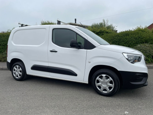 Vauxhall Combo  1.5 Turbo D 2000 Edition Panel Van 4dr Diesel Manual L1 H1 Euro 6 (75 ps)
